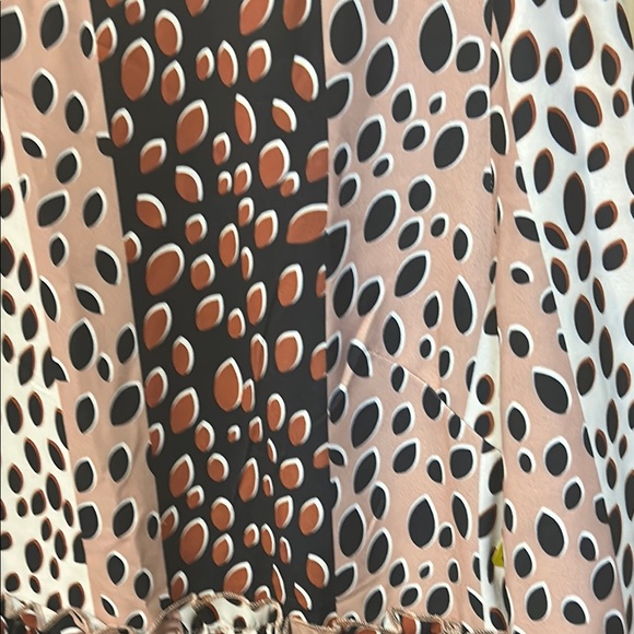 Urban lightweight small women’s Spotted Long Sleeve Blouse - Picture 7 of 10